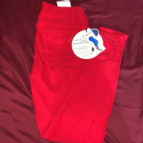 Red skinny leg pants. Size 13/14 in juniors - Picture 2 of 2